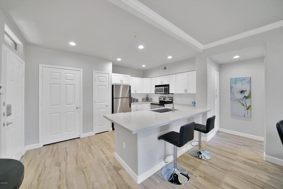 20100 N 78TH Place 1022, Scottsdale, AZ 85255 — photo 1 of 33