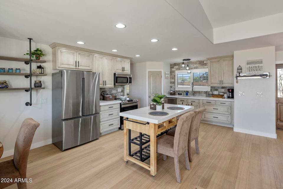 1505 E Cloud Road, Phoenix, AZ 85086 — photo 1 of 34