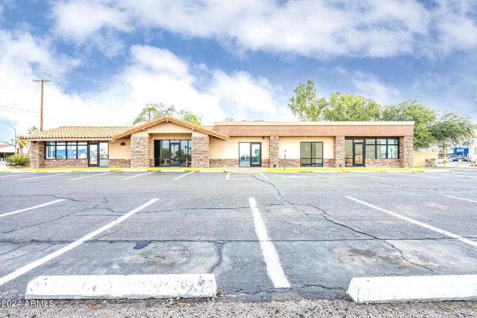 1295 E FLORENCE Boulevard, Casa Grande, AZ 85122 — photo 1 of 8