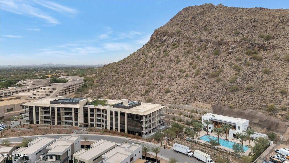 5000 N CAMELBACK RIDGE Road 407, Scottsdale, AZ 85251 — photo 1 of 39