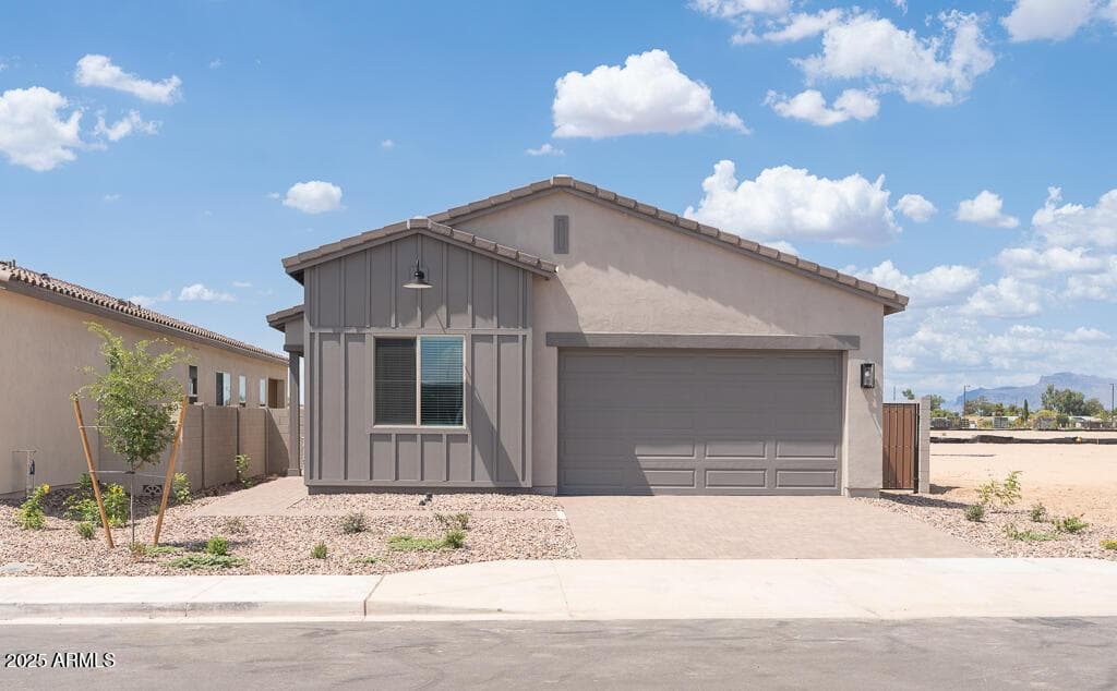 366 E Las Perlas Lane, San Tan Valley, AZ 85140 — photo 1 of 26