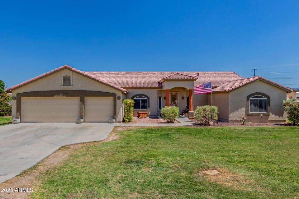 3013 S 201ST Drive, Buckeye, AZ 85326 — photo 1 of 52