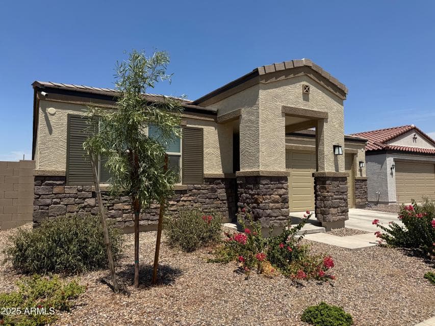 2534 W CHANUTE Pass, Phoenix, AZ 85041 — photo 1 of 25