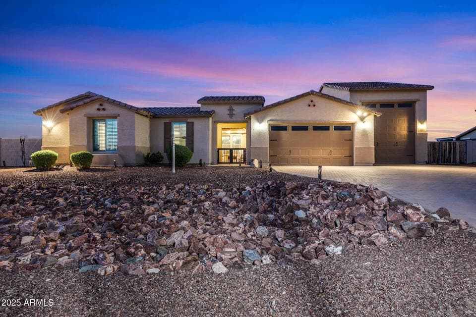 13532 W SIERRA VISTA Drive, Glendale, AZ 85307 — photo 1 of 88
