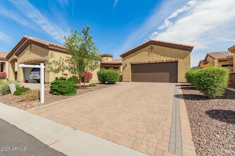 2041 N 88th Street, Mesa, AZ 85207 — photo 1 of 31