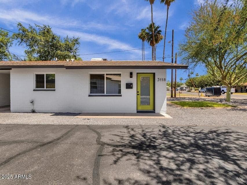 3118 N 39th Street, Phoenix, AZ 85018 — photo 1 of 20