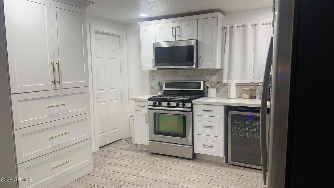 326 N 39TH Drive N, Phoenix, AZ 85009 — photo 1 of 16