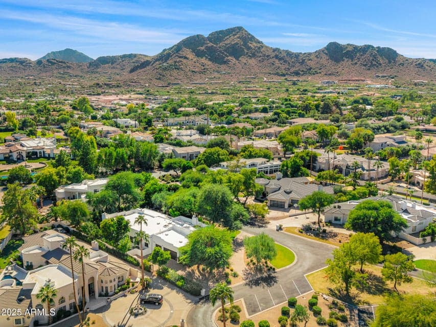 8487 N CANTA BELLO, Paradise Valley, AZ 85253 — photo 1 of 27