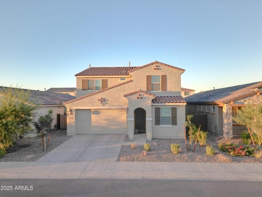 8942 W COLTER Street, Glendale, AZ 85305 — photo 1 of 36