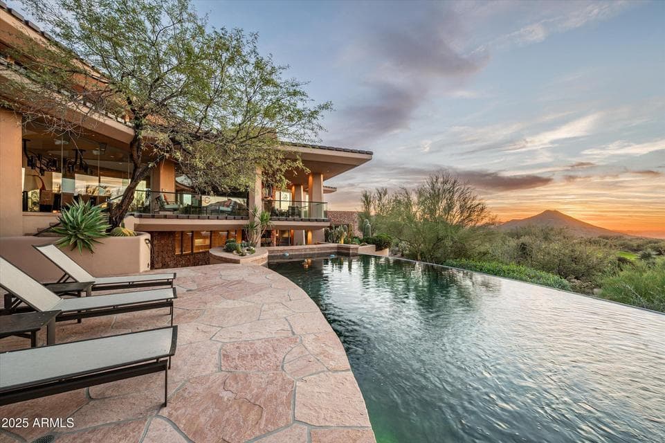 Golf course lot on 2.35 acres in Desert Mountain