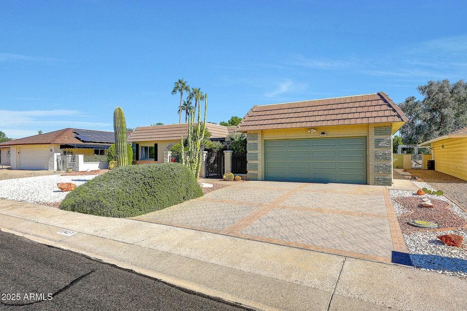 17427 N LINDGREN Avenue, Sun City, AZ 85373 — photo 1 of 66