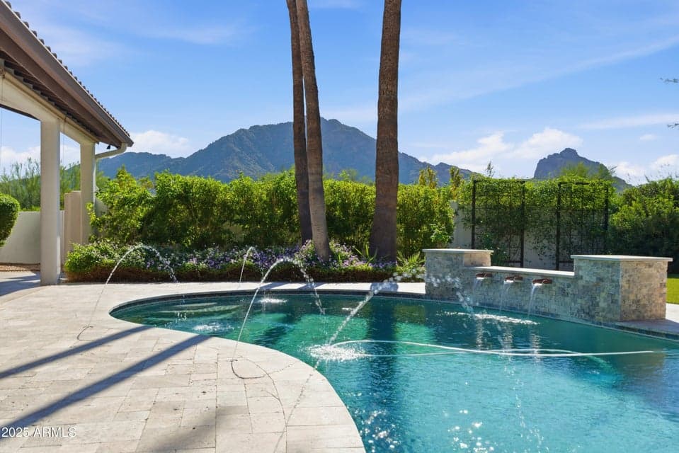 5828 E Cactus Wren Road, Paradise Valley, AZ 85253 — photo 1 of 44