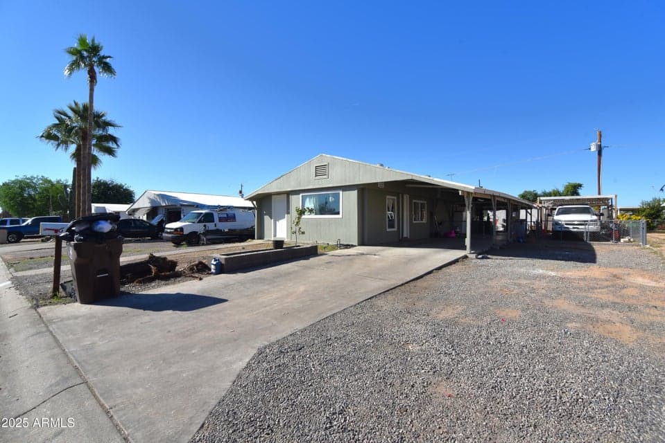 672 S 93RD Way, Mesa, AZ 85208 — photo 1 of 39