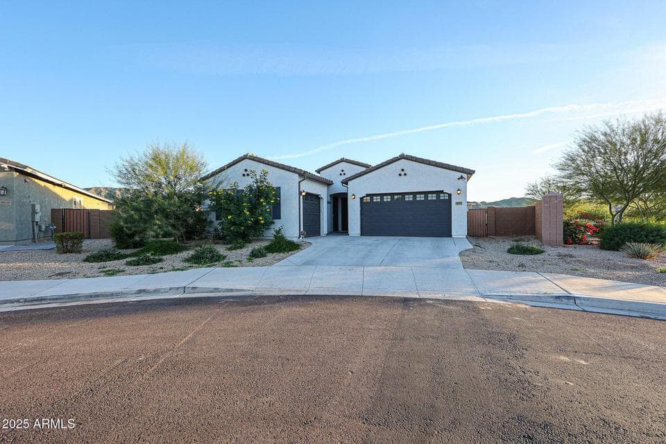 9635 S 40TH Drive, Laveen, AZ 85339 — photo 1 of 54