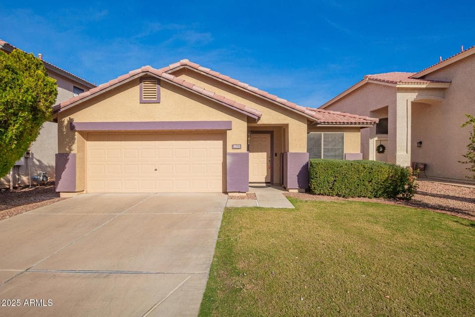 3822 W FALLEN LEAF Lane, Glendale, AZ 85310 — photo 1 of 35