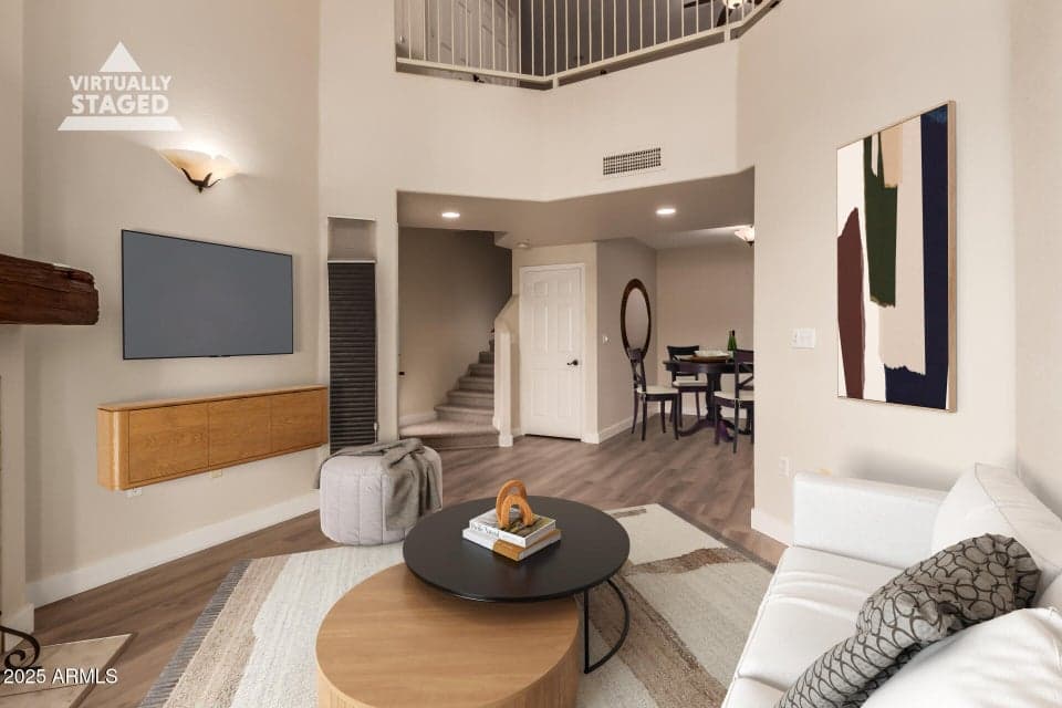 10410 N CAVE CREEK Road 2006, Phoenix, AZ 85020 — photo 1 of 29