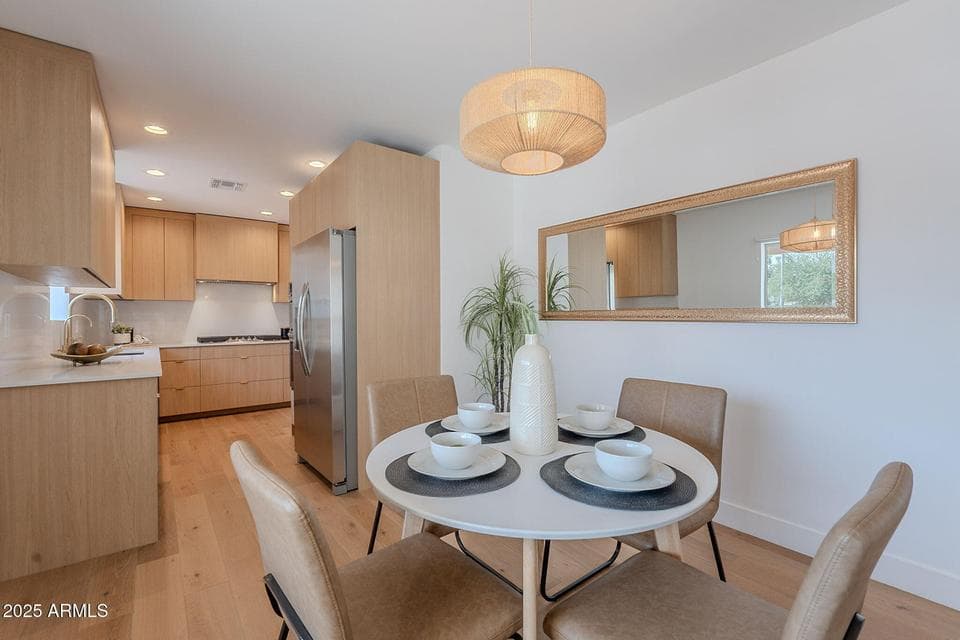 502 E OSBORN Road, Phoenix, AZ 85012 — photo 1 of 24
