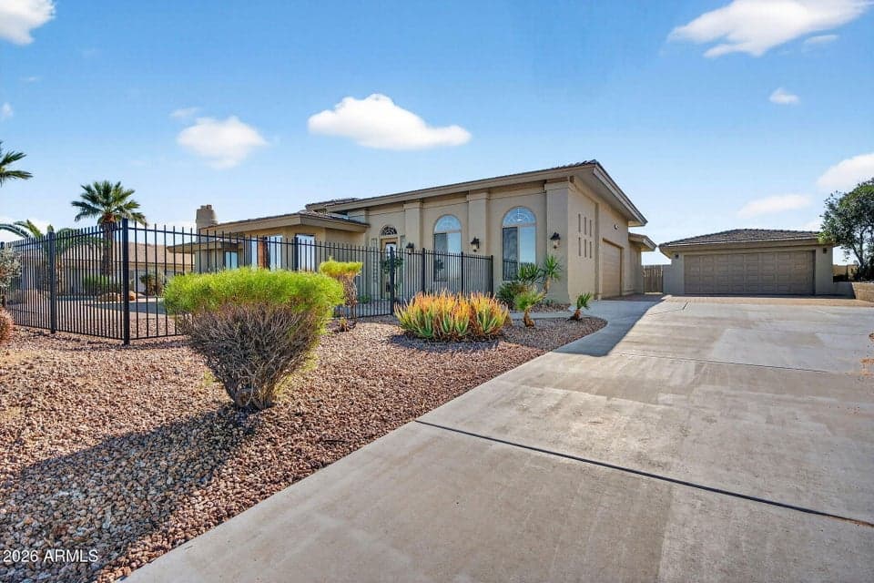 15615 E Telegraph Drive, Fountain Hills, AZ 85268 — photo 1 of 81