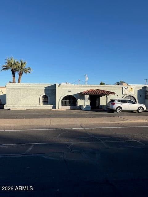 506 E SOUTHERN Avenue, Phoenix, AZ 85040 — photo 1 of 5
