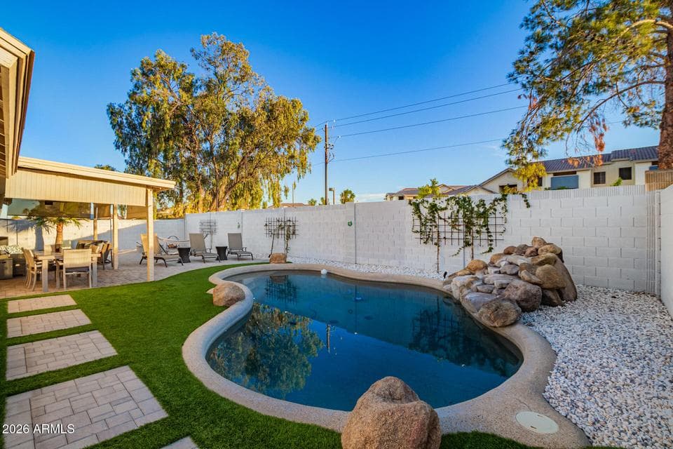 915 W DIAMOND Drive, Tempe, AZ 85283 — photo 1 of 31