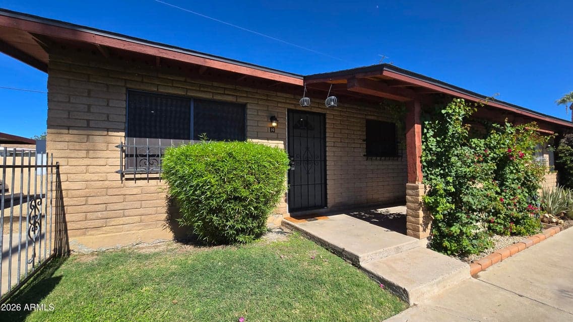6739 N 16TH Street 14, Phoenix, AZ 85016 — photo 1 of 19