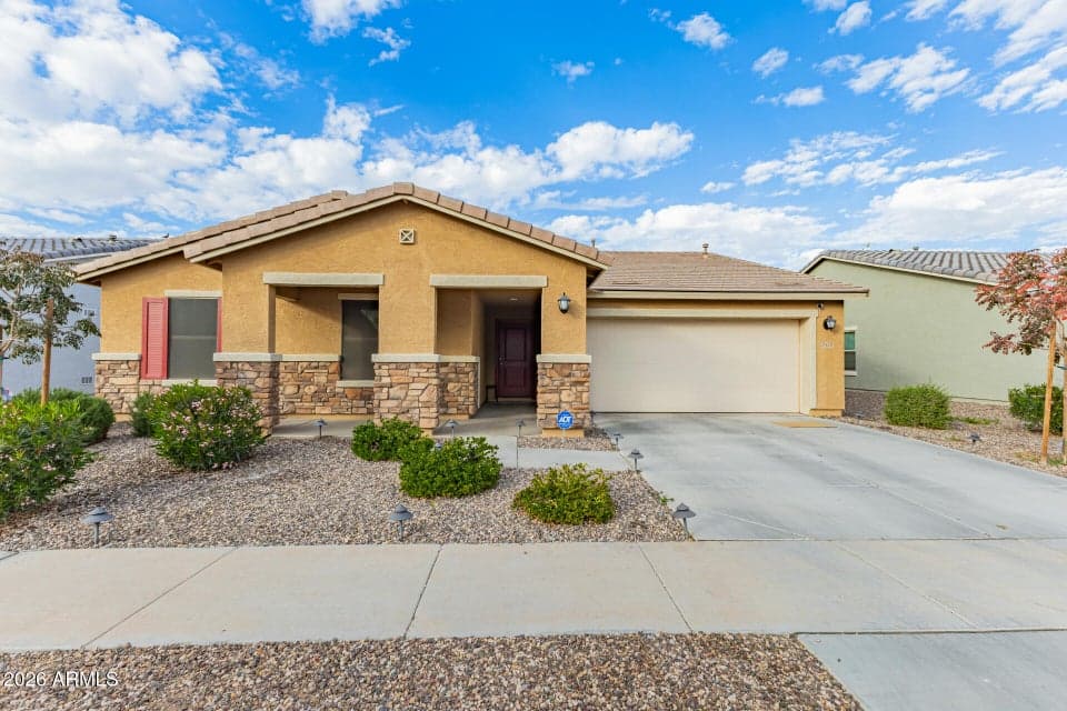 11418 W LA REATA Avenue, Avondale, AZ 85392 — photo 1 of 34