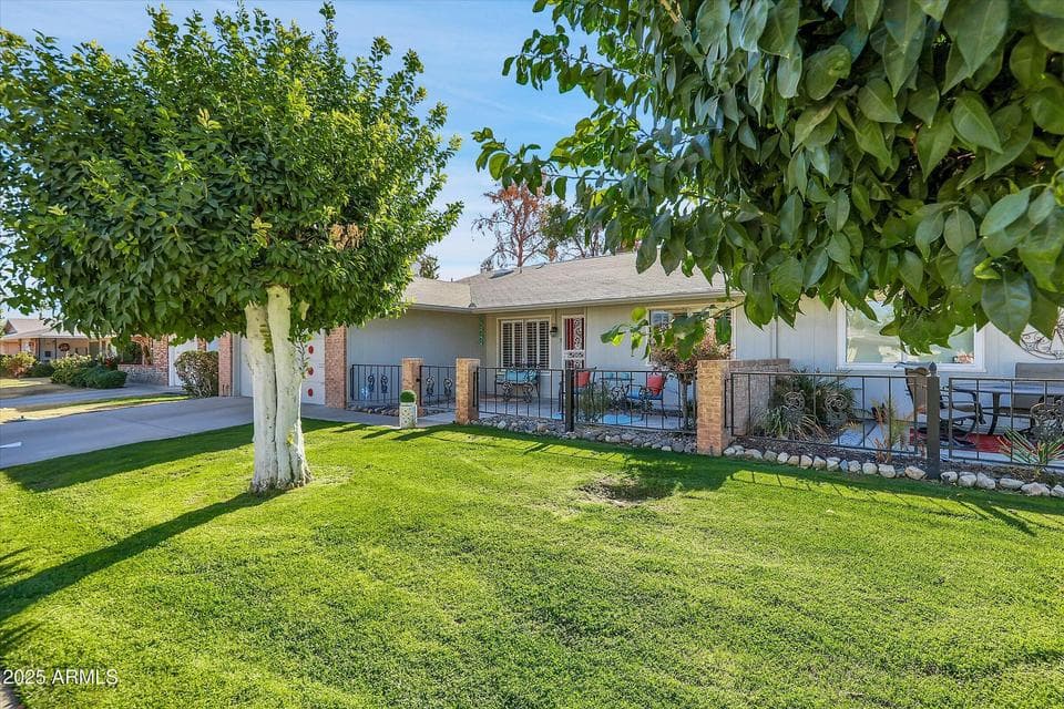 10825 W CARON Drive, Sun City, AZ 85351 — photo 1 of 35