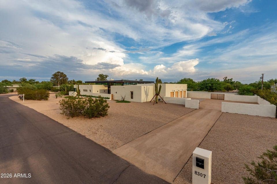 8307 E GARY Road, Scottsdale, AZ 85260 — photo 1 of 34
