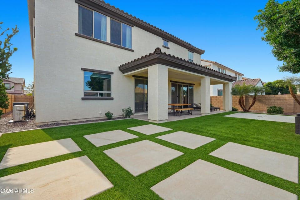 AMAZING BACKYARD