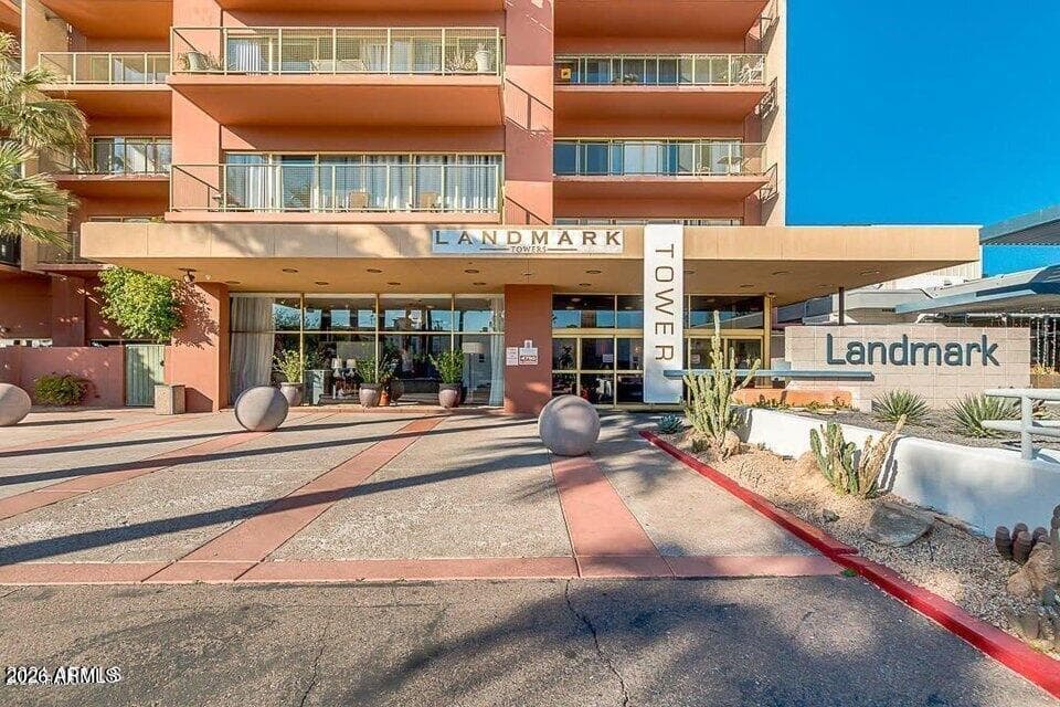 4750 N CENTRAL Avenue S6, Phoenix, AZ 85012 — photo 1 of 18
