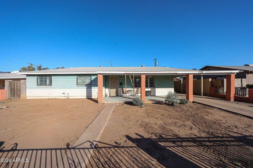 1109 N 27TH Drive, Phoenix, AZ 85009 — photo 1 of 32