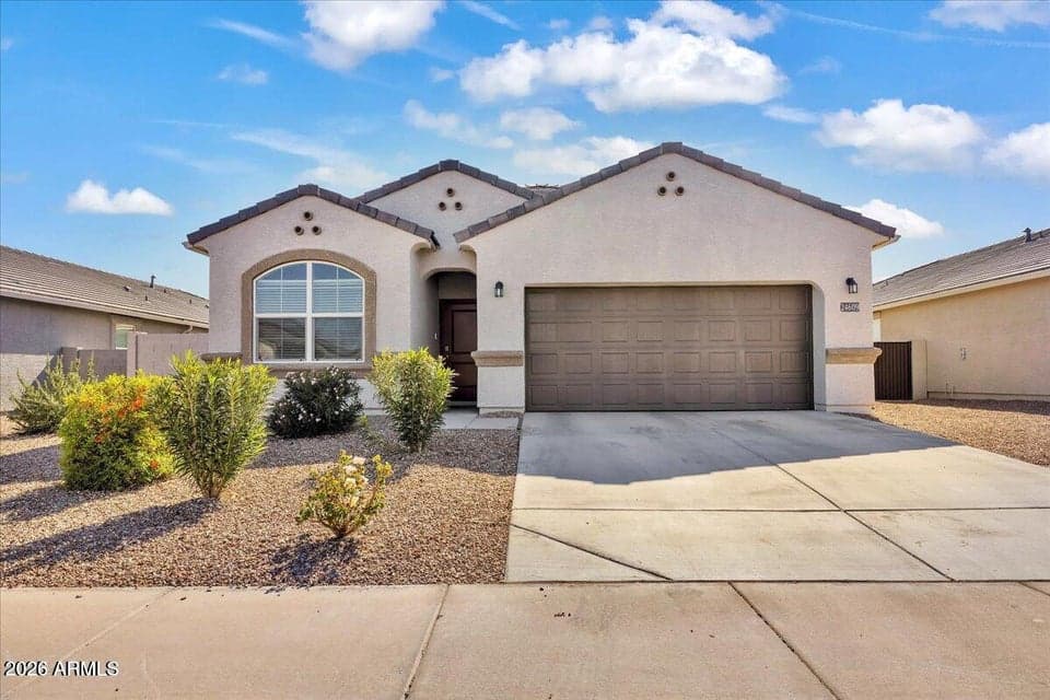 24609 W Raymond Street, Buckeye, AZ 85326 — photo 1 of 21
