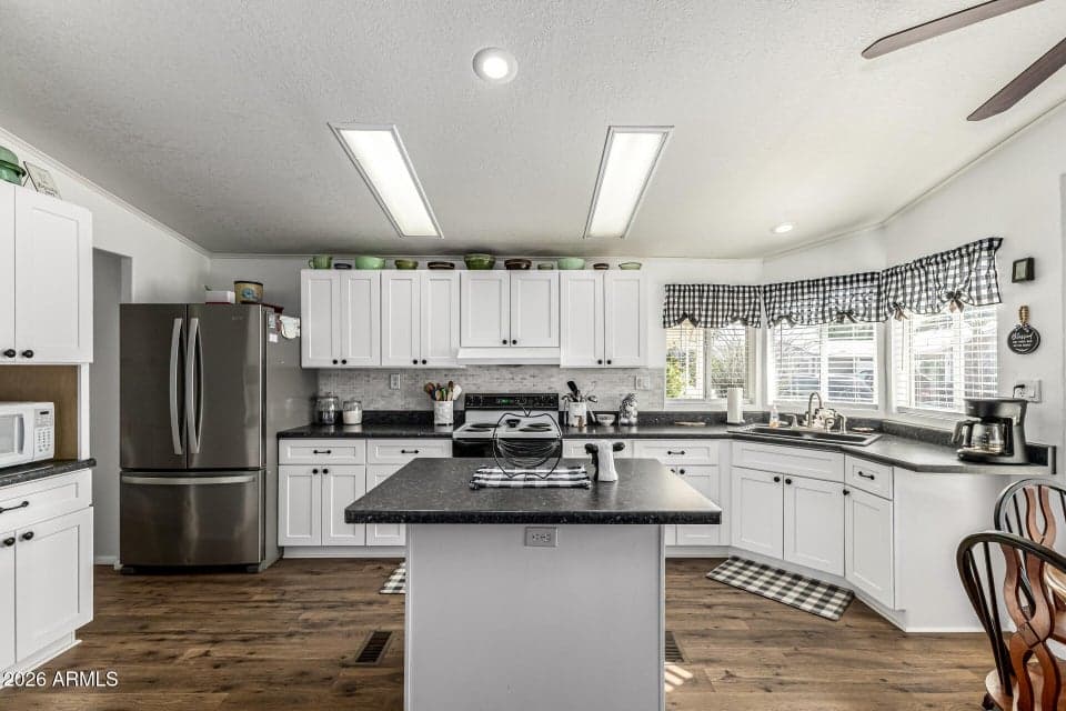 2400 E BASELINE Avenue 79, Apache Junction, AZ 85119 — photo 1 of 36