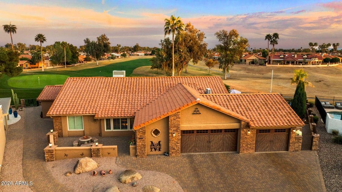 Welcome to 2090 Leisure World, an Amazing 3 Bedroom Split Floor Plan on #4 Green of Coyote Run Golf Course.