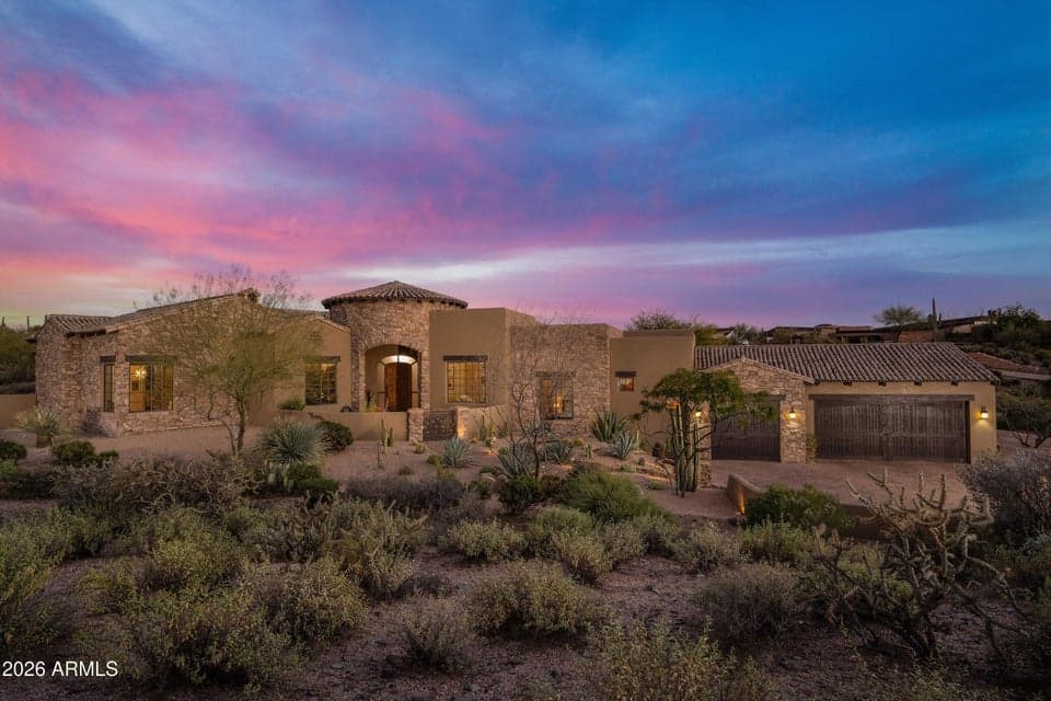 8933 E COVEY Trail, Scottsdale, AZ 85262 — photo 1 of 33