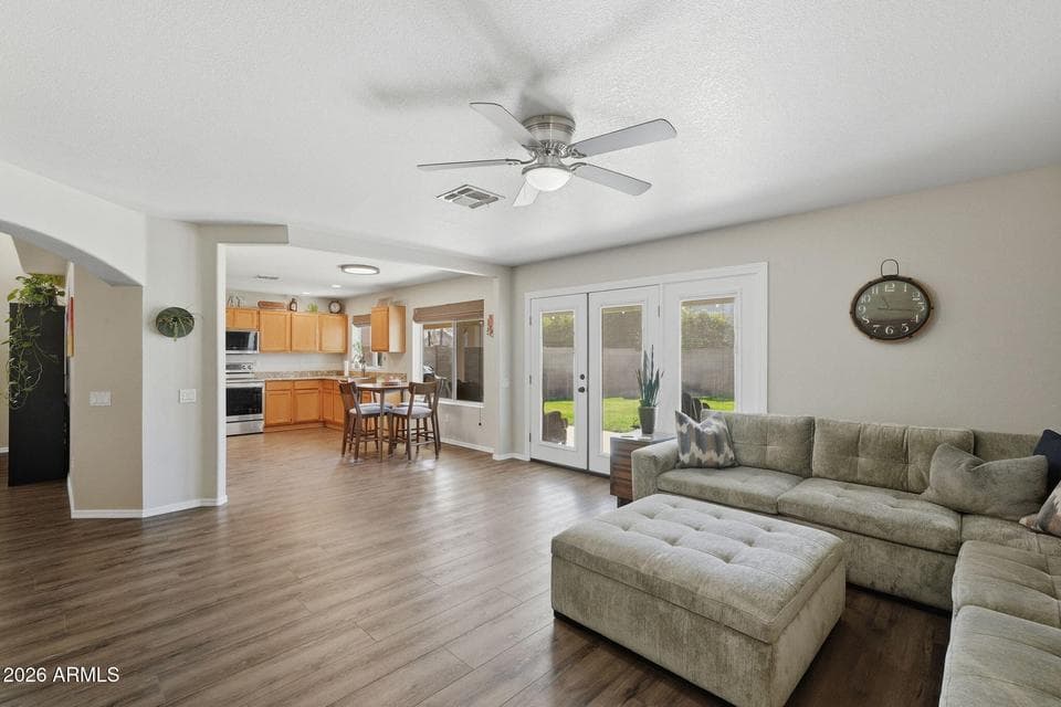 15873 N 11TH Avenue, Phoenix, AZ 85023 — photo 1 of 20
