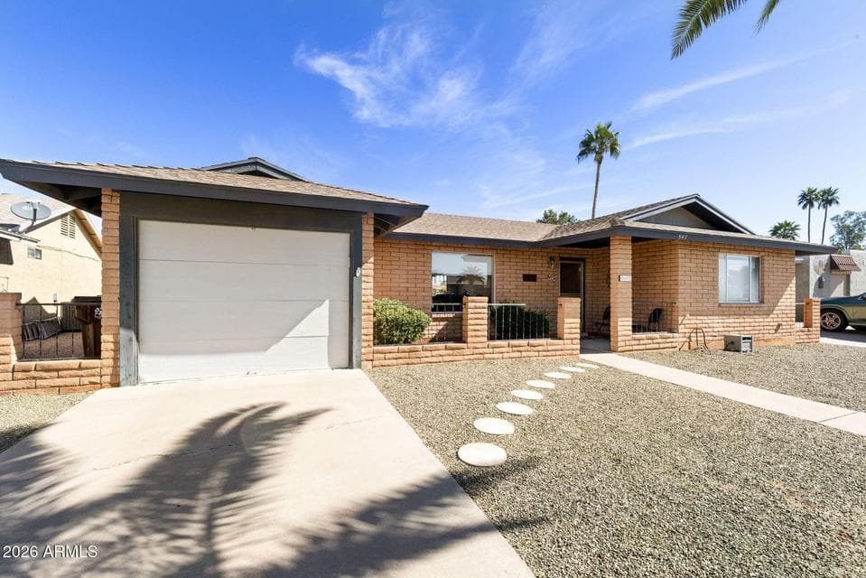 547 S 80TH Street E, Mesa, AZ 85208 — photo 1 of 41