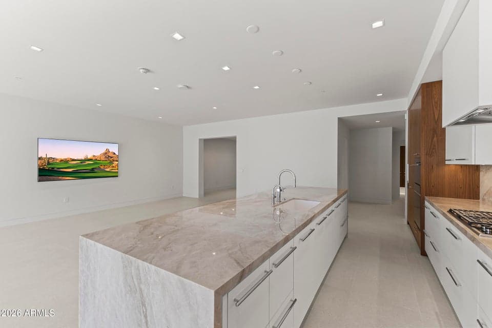 6587 N PALMERAIE Boulevard 2021, Paradise Valley, AZ 85253 — photo 1 of 48