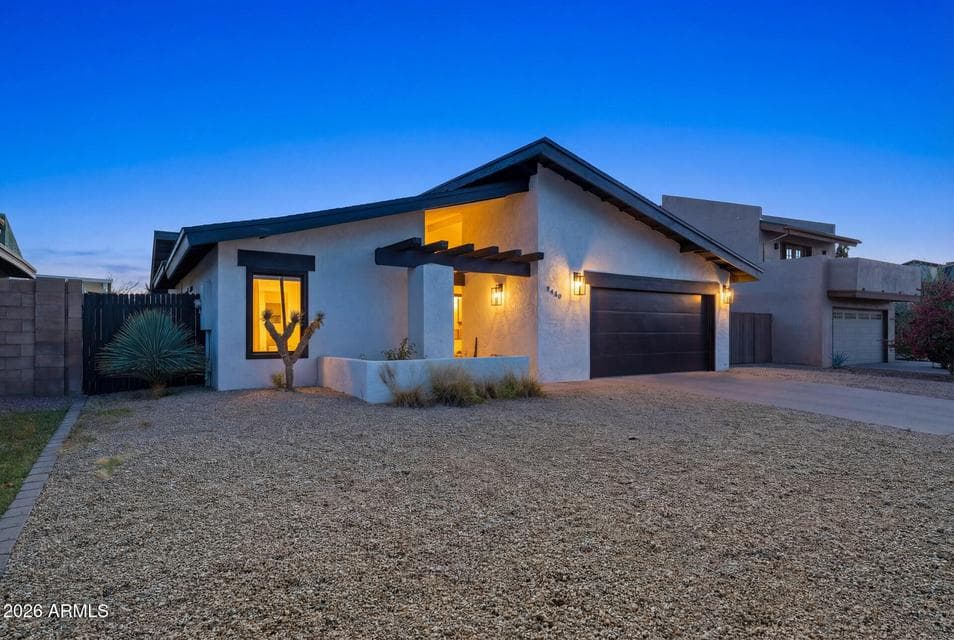 5449 E CAMBRIDGE Avenue, Phoenix, AZ 85008 — photo 1 of 32