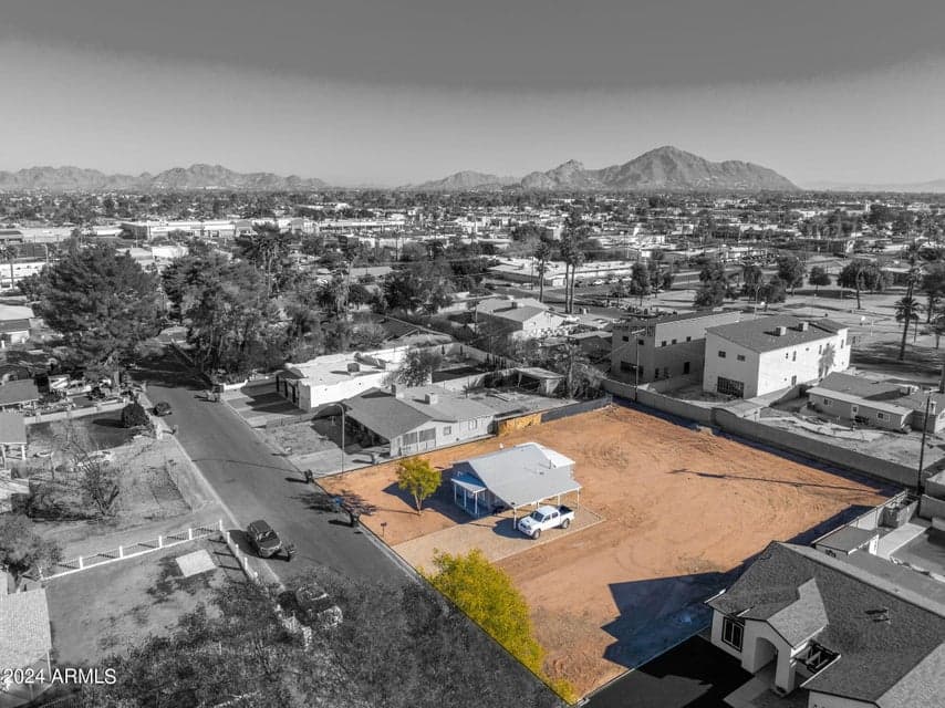 2627 N 30TH Place, Phoenix, AZ 85008 — photo 1 of 26