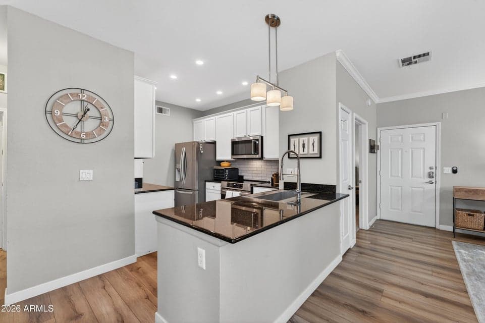 7009 E ACOMA Drive 1140, Scottsdale, AZ 85254 — photo 1 of 24