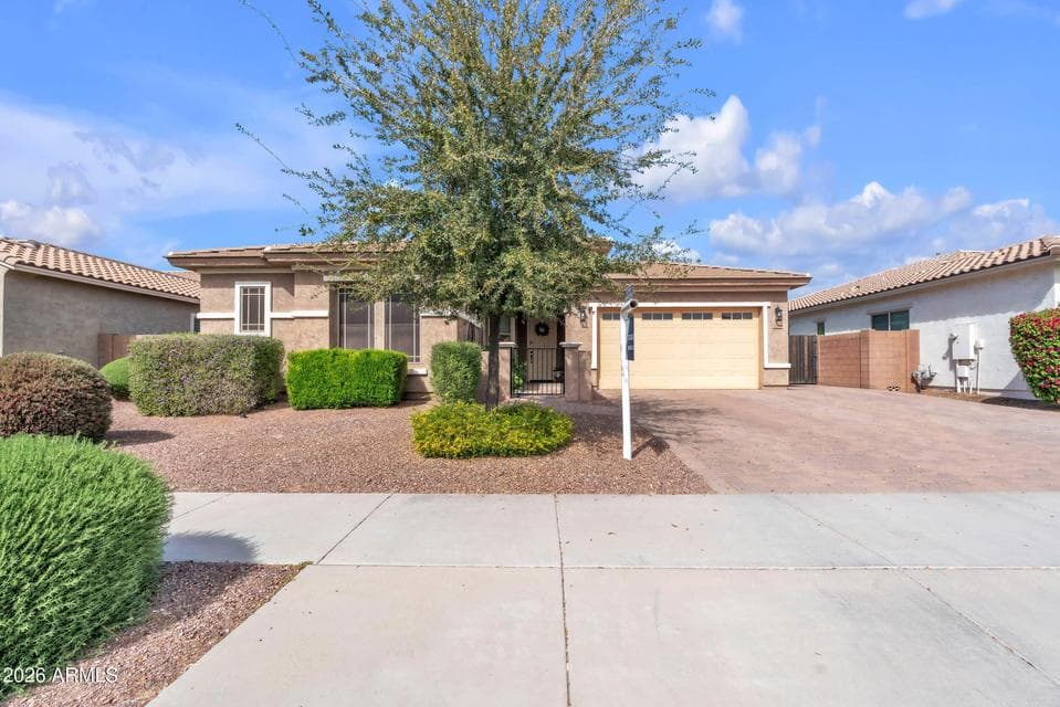 20236 E Russet Road, Queen Creek, AZ 85142 — photo 1 of 36