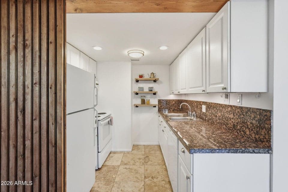 805 N 4TH Avenue 101, Phoenix, AZ 85003 — photo 1 of 26