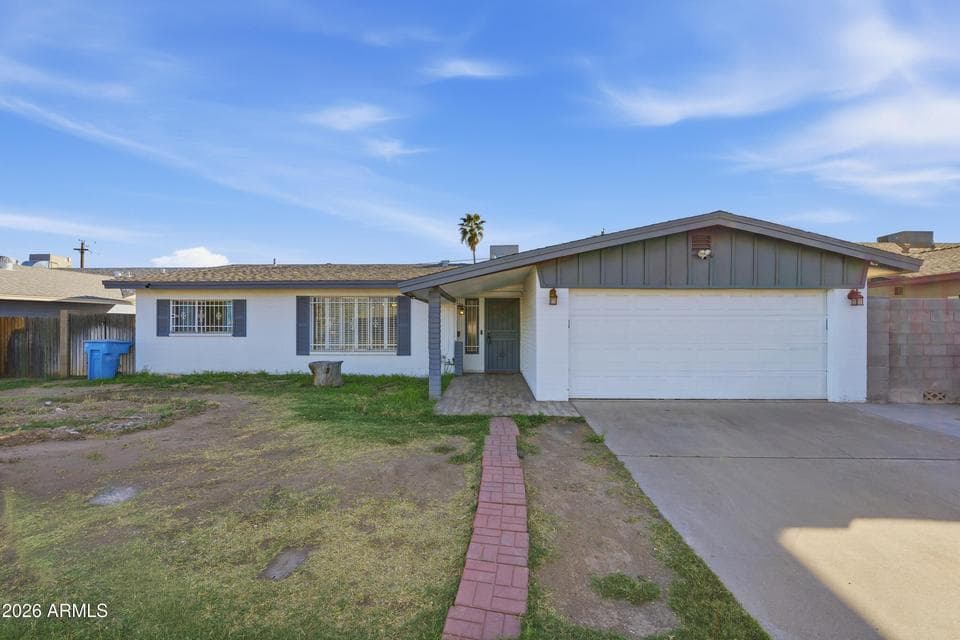 4045 W MONTEBELLO Avenue, Phoenix, AZ 85019 — photo 1 of 46