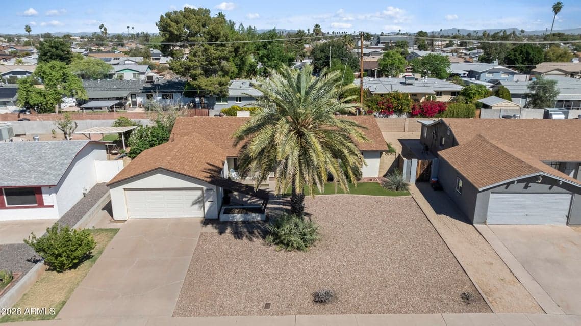 3934 W MYRTLE Avenue, Phoenix, AZ 85051 — photo 1 of 42