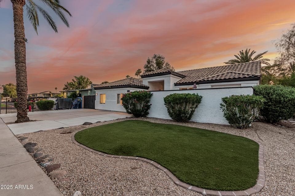 3438 N 30TH Street, Phoenix, AZ 85016 — photo 1 of 26