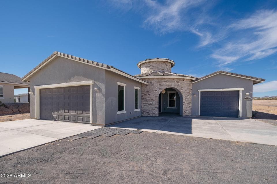 1531 W Rhea Road, San Tan Valley, AZ 85144 — photo 1 of 28