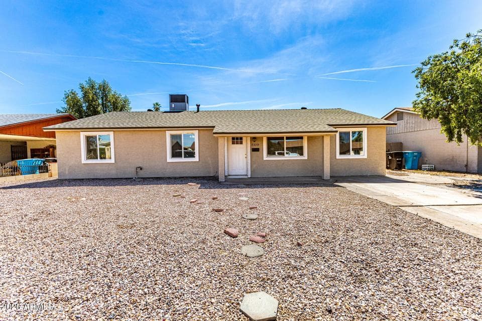 7339 W MONTECITO Avenue, Phoenix, AZ 85033 — photo 1 of 25