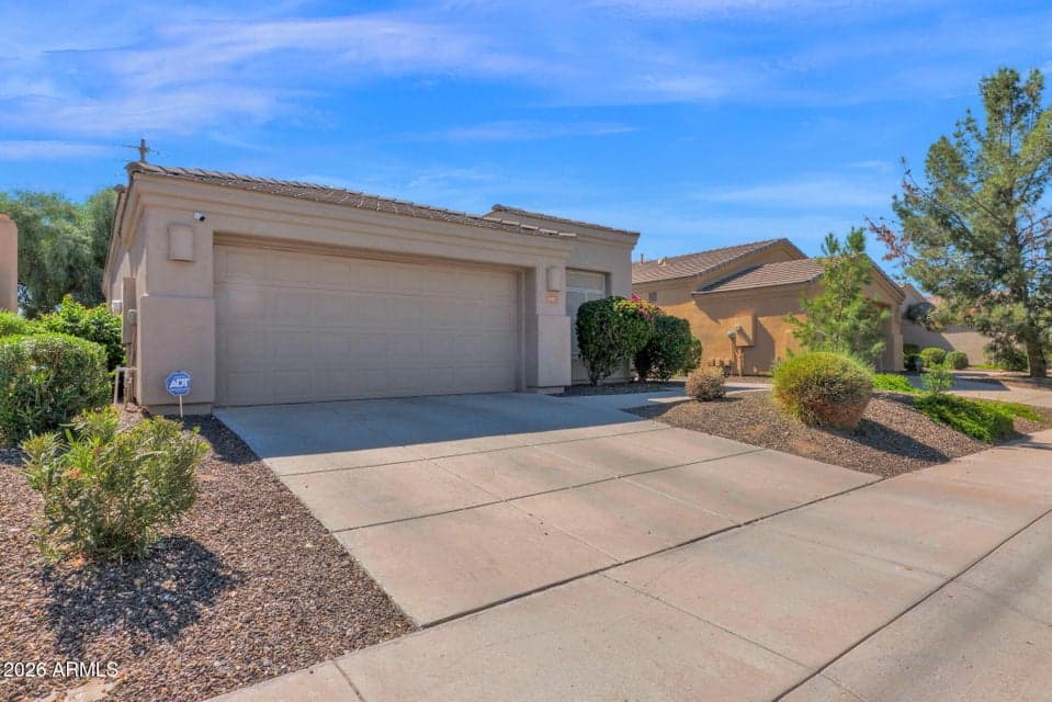 3917 E CARTER Drive, Phoenix, AZ 85042 — photo 1 of 36