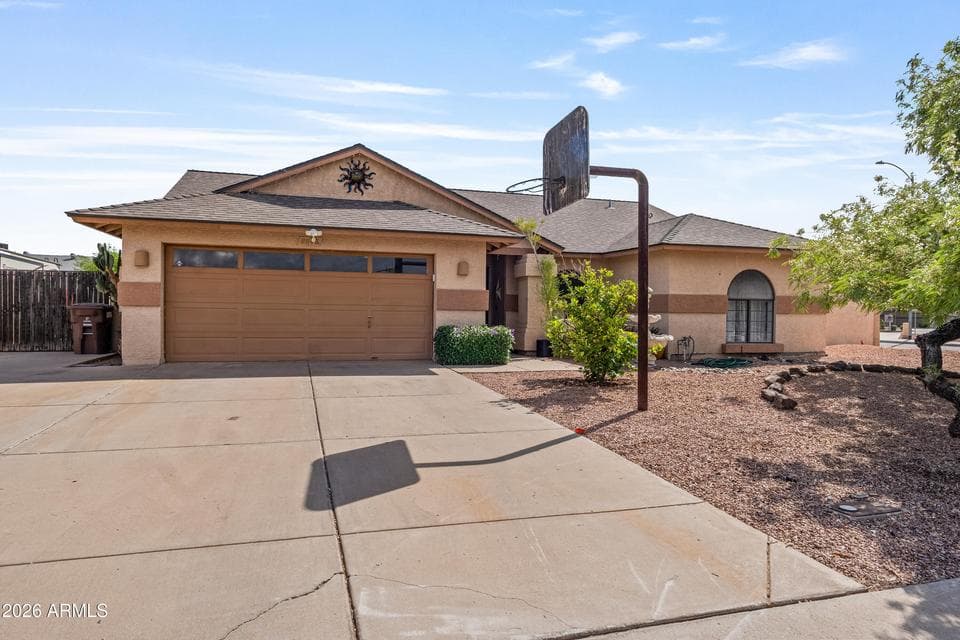 8845 W ALICE Avenue, Peoria, AZ 85345 — photo 1 of 34